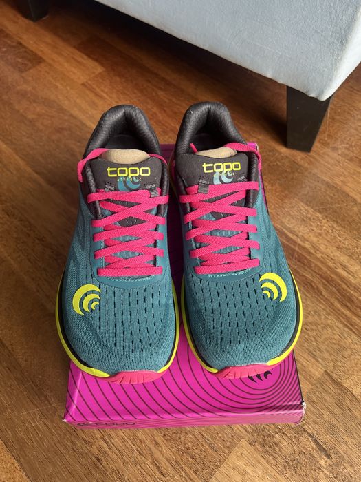 Obuwie sportowe damskie Topo Athletic