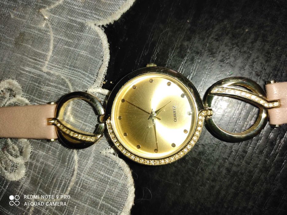 Zegarek damski na rękę