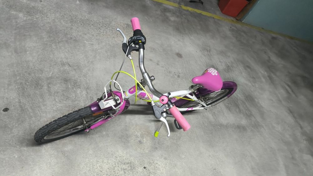 Bicicleta de criança / menina