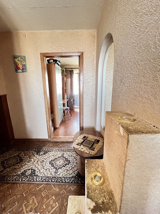 ПРОДАМ 4 кім.кв. в зразковому будинку район Богдана 29000$