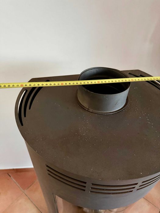 Salamandra Moderna Redonda com Vidro – Alta, Elegante, a Lenha