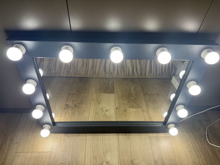 Продам Зеркало для макияжа  ВШГ 60*80*4,5 см