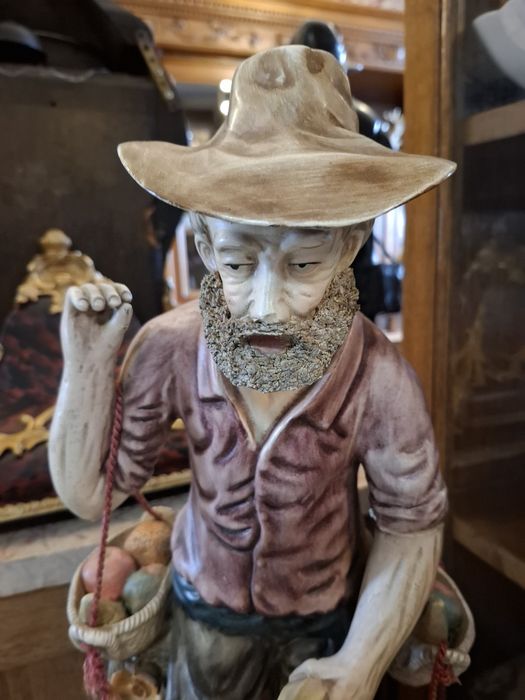 Ceramiczna figurka