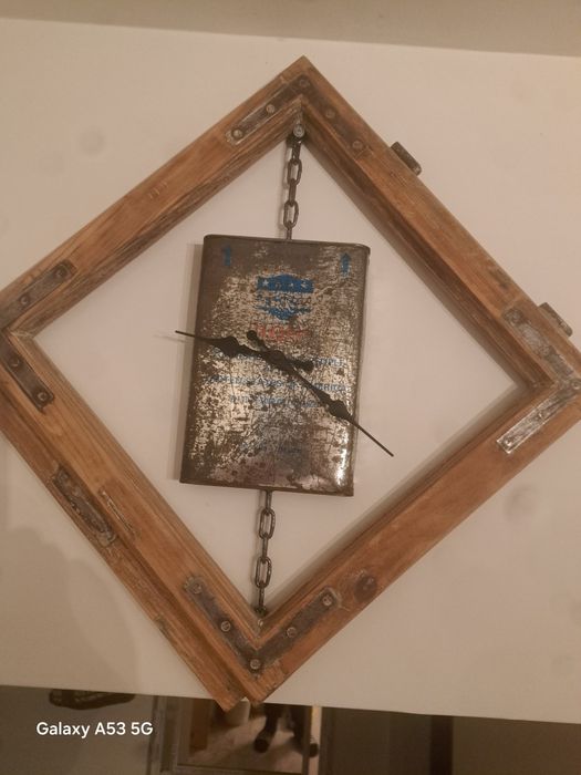 Zegar  wiszący w stylu  loft