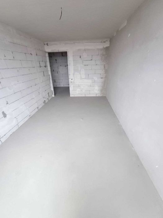 1 кімнатна квартира в зданому будинку