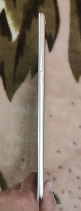 Продам Xiaomi MI Pad 4 plus 4/64  lte + приятные бонусы