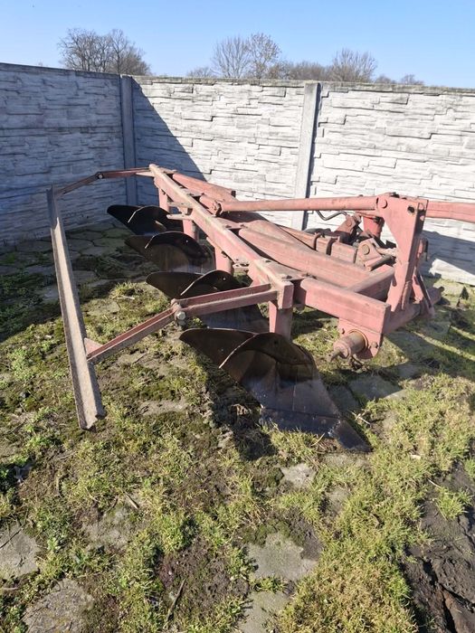 Pług 4 skibowy Polski