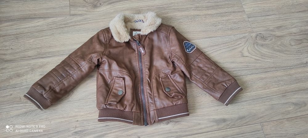 Шкіряна куртка дитяча( хлопчик )86 розмір