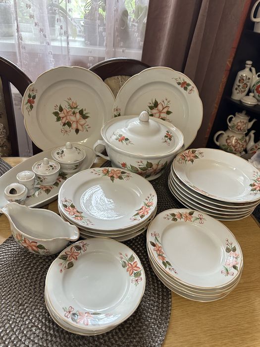 Столовий сервіз Баранівк,набір салатників Коростень,тарілки,кольорове