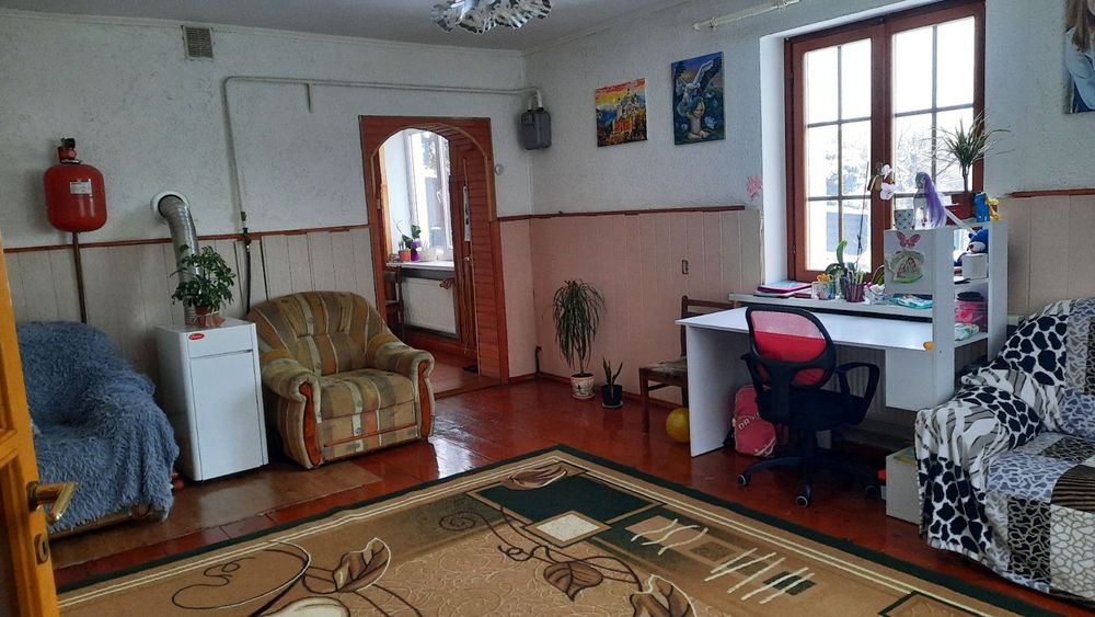 Продаеться будинок