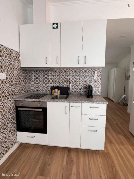 Apartamento com 1 quartos - localizado em Almada Lisbon