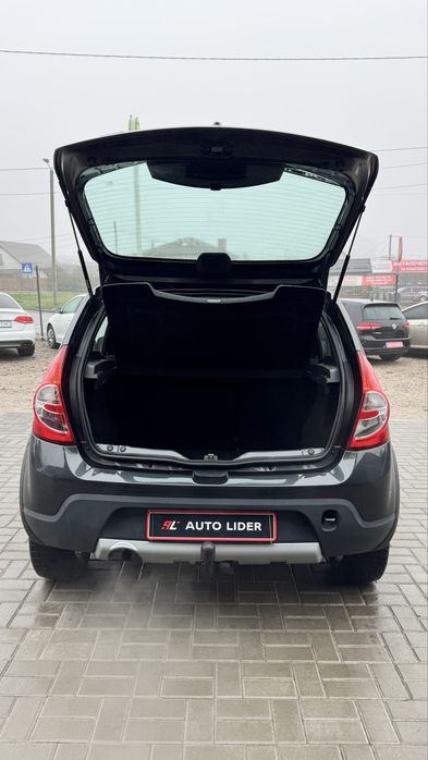 Dacia Sandero StapWay Дача СтепВей 2010 р 1,6 бенз 5 МКПП НЕ ФАРБОВАНА