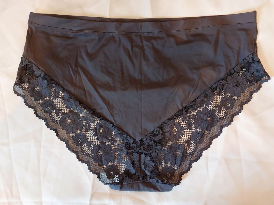 Бюзгалтер великого розміру