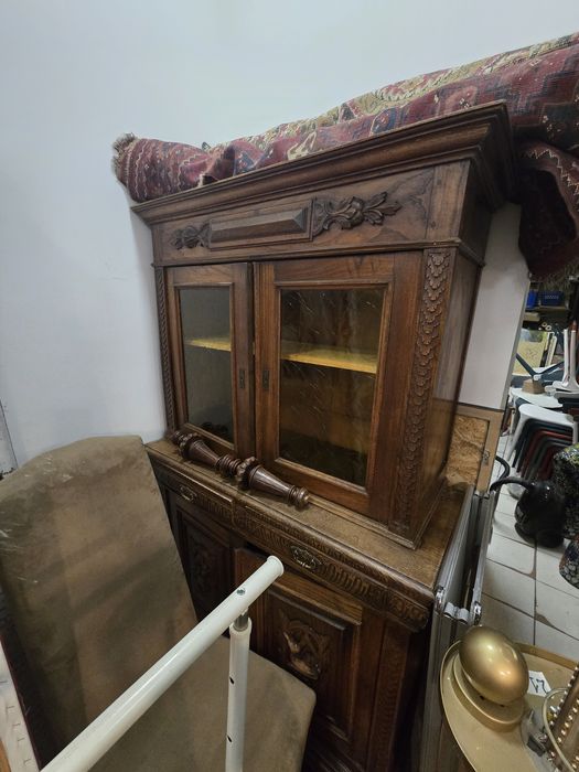 Kredens drewniany klasyczny