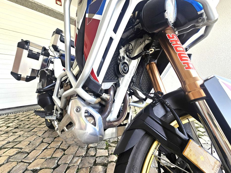 Honda Africa Twin 1100 Adventure modelo 2020 com Garantia e livro de revisões