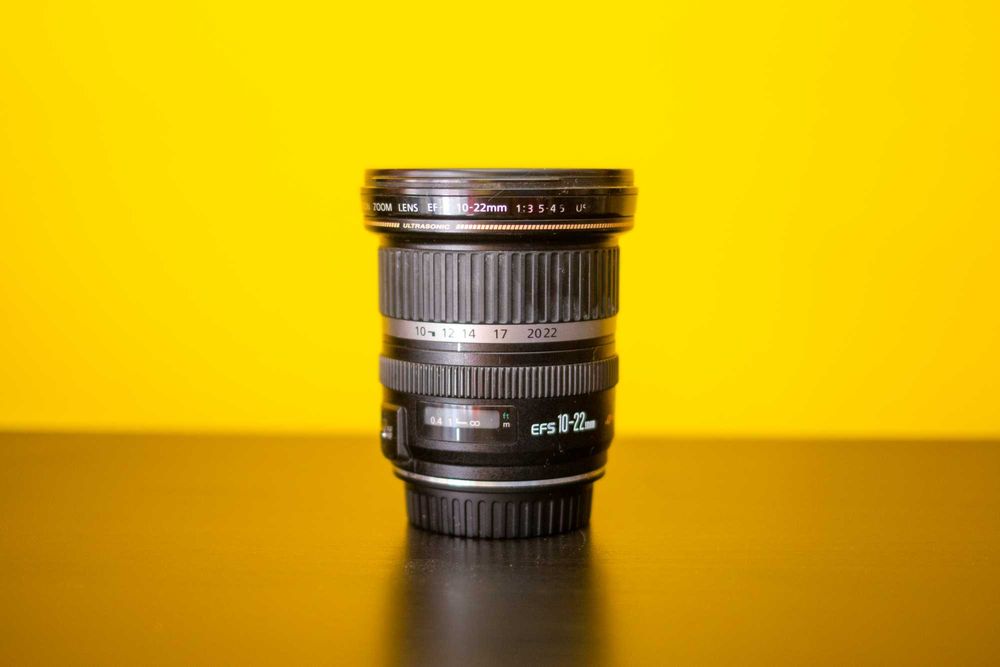 Lente Canon EF 10-22mm usada
