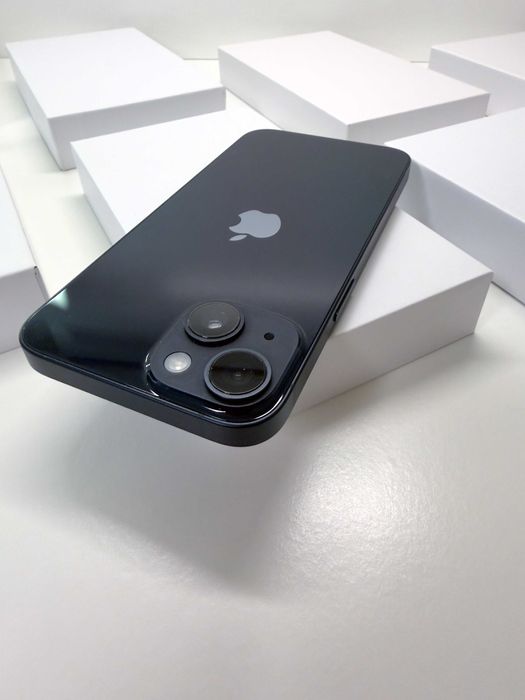 Apple iPhone 14・128GB・Meia-noite (Fatura e Garantia)