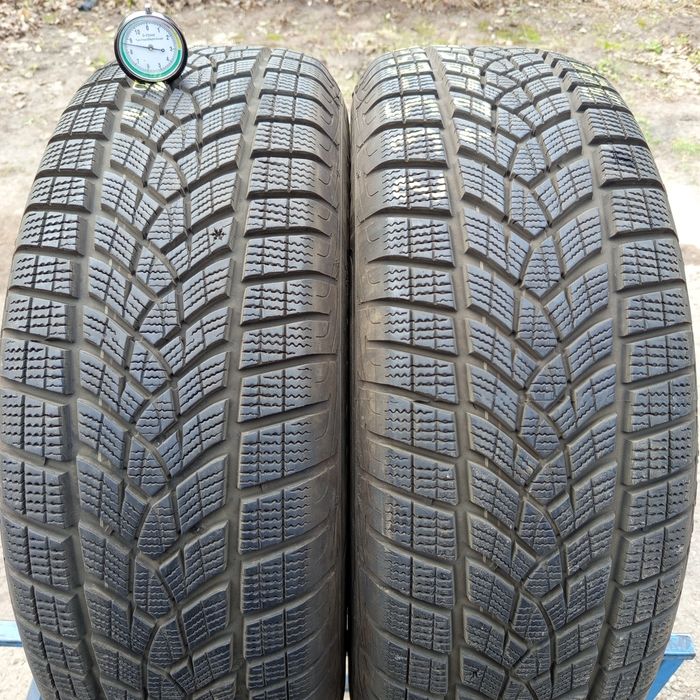 235/65r17 Goodyear UltraGrip Performance+
