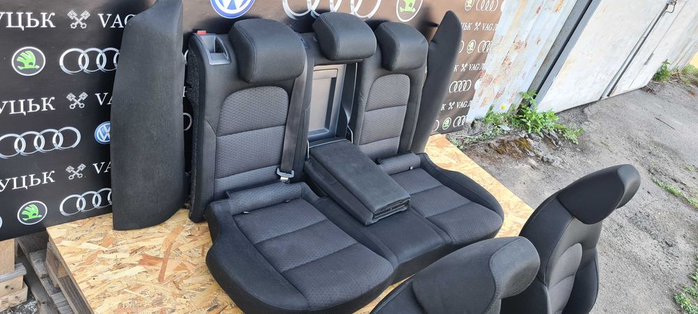 Сидіння + Карти на Skoda Superb 2 ліфтбек салон обшивки дверей