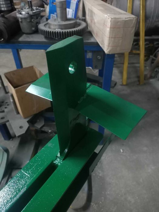 Дровокол гідравлічний