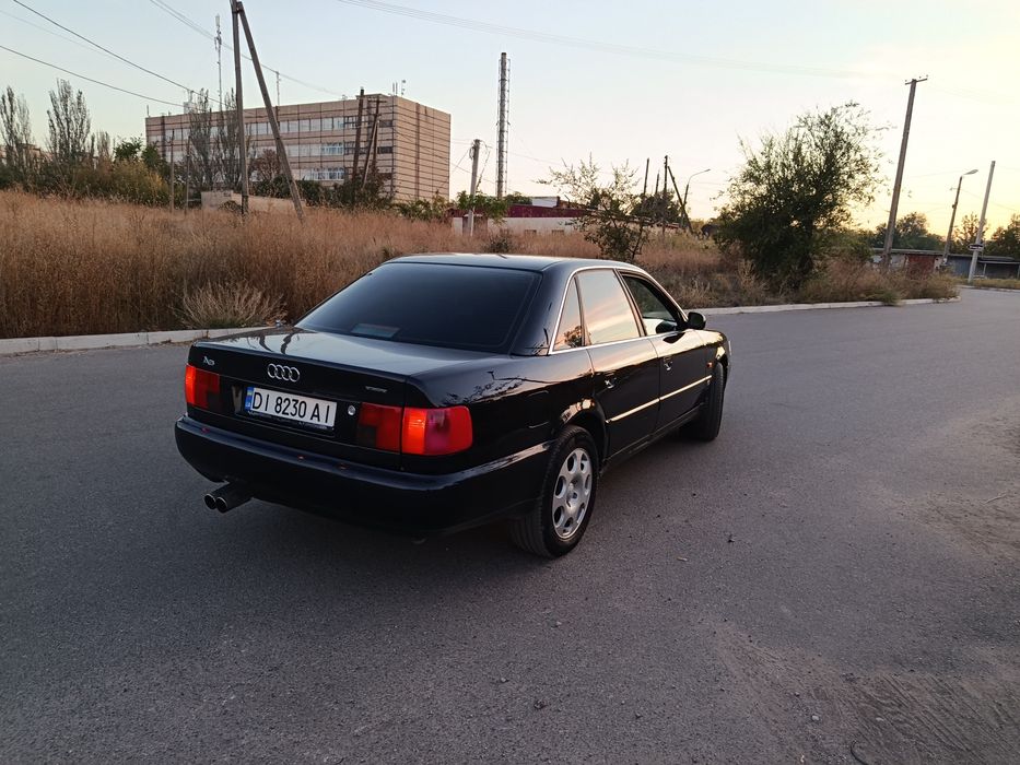 Ауди А6 Quattro с рабочим климатом
