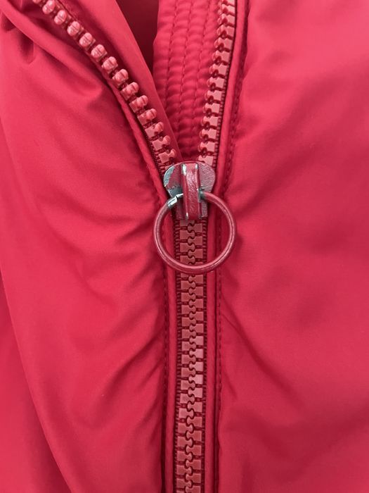 Vende-se blusão vermelho alcochoado Zara