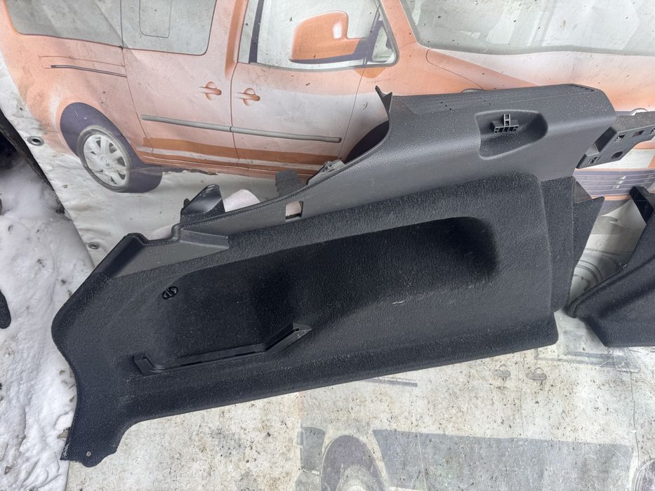 Обшивка багажника Таурег карти Touareg