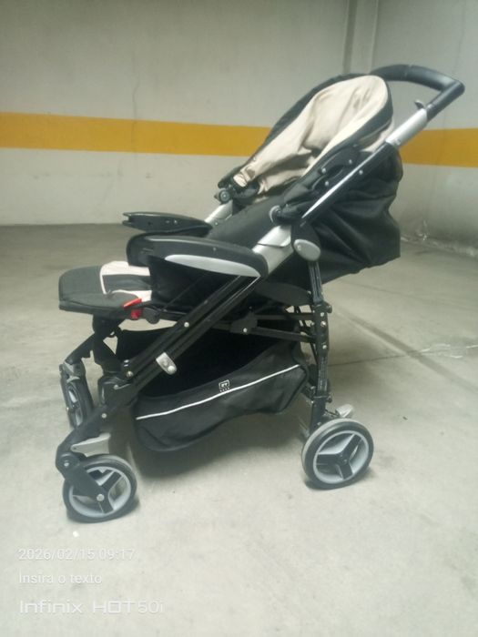 Carrinho de bebe trio da Zippy