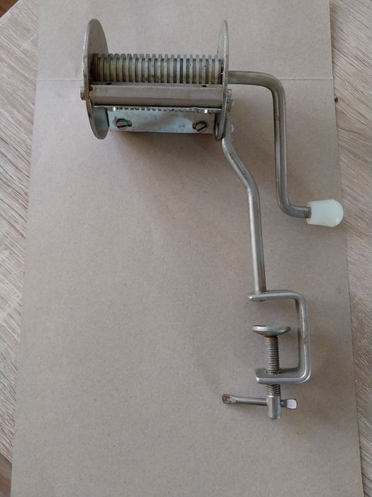 Ręczna maszynka do makaronu