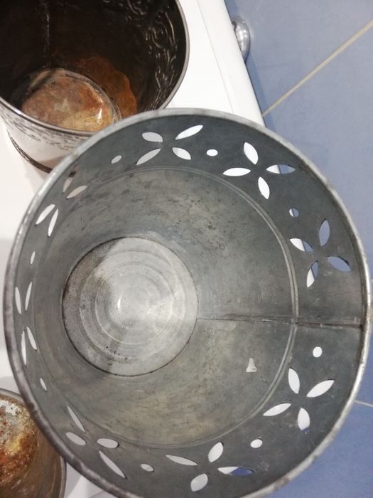 Vintage-4-SZTUKI- osłonki metalowe+konewka-zestaw