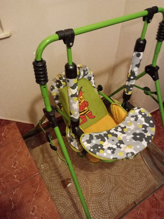 Chustawka dziecięca