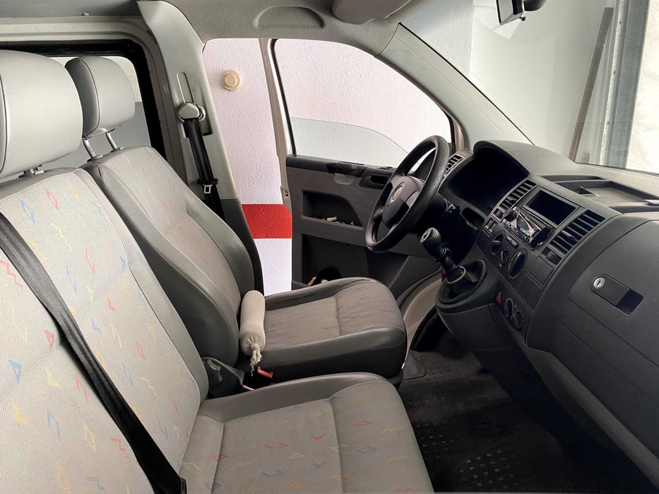 VW Transporter 2008 - 199 000 Km - 9 lugares