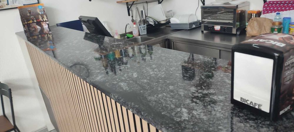 Balcão para bar restaurante hotel.