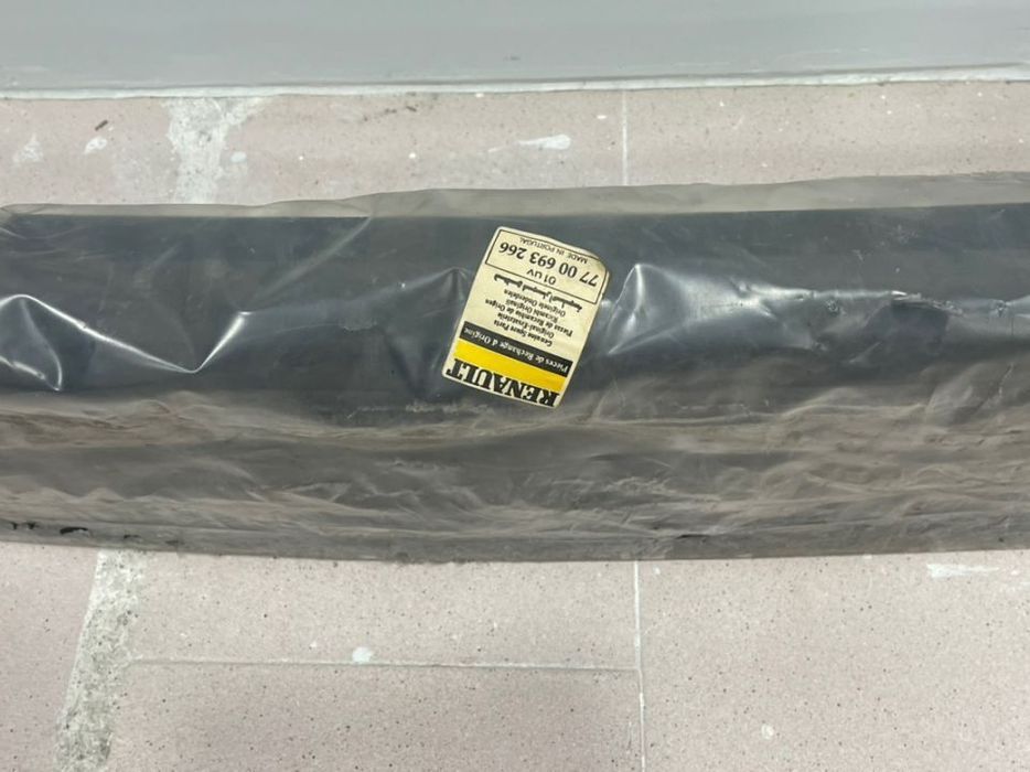 Para Choques Frente Renault 5 Novo Original  7700693266