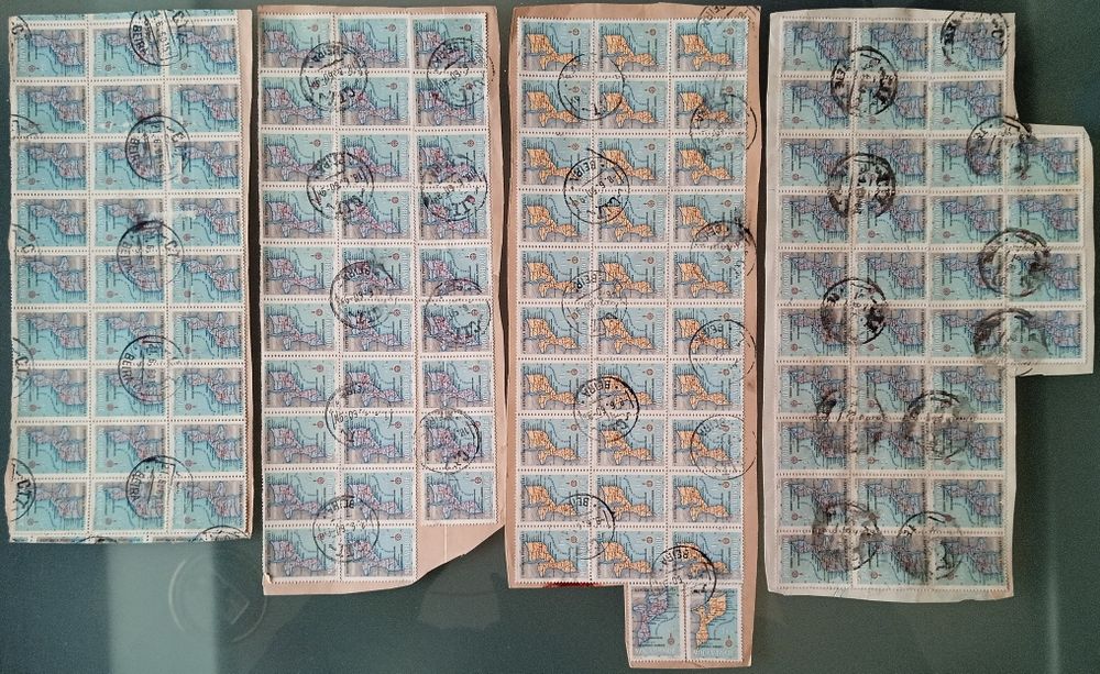 Várias centenas de selos sob fragmento
25 eur