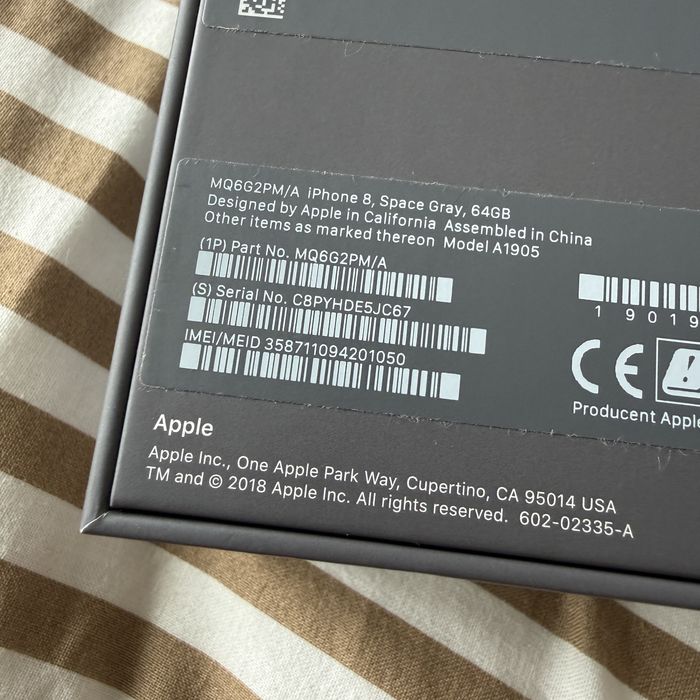 Iphone 8 64GB igła słuchawki, kabel, ładowarka