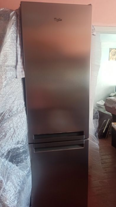Продам холодильник, варочная панель, духовой шкаф, вытяжка всё б/у в отличном состоянии