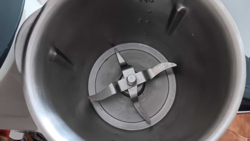 Robot de cozinha yammi 1 - pouco usado