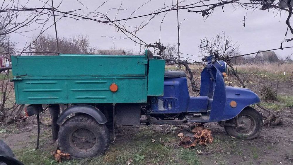 Вантажний моторолер "Муравей"