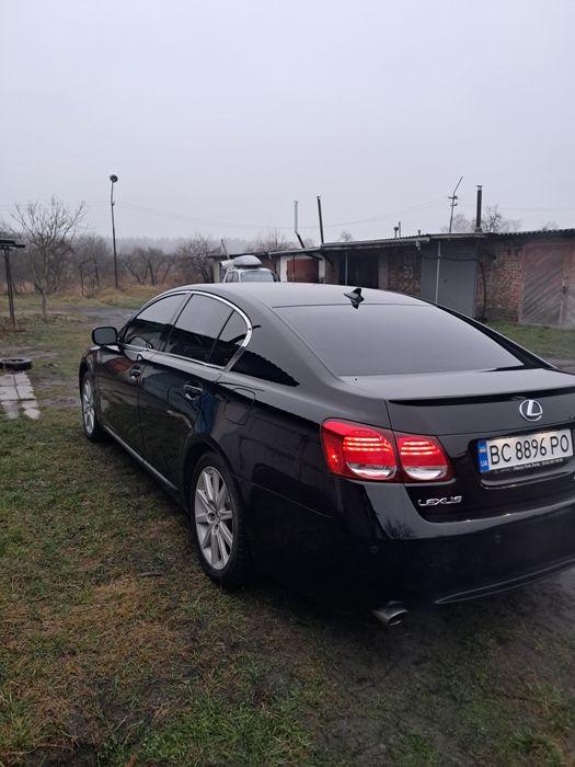 Lexus GS350.            .