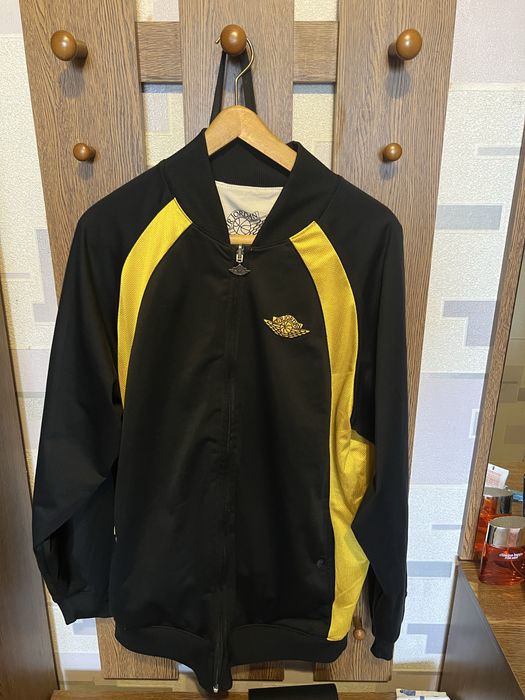 Продам бомбер Nike Air Jordan — zdjęcie 3