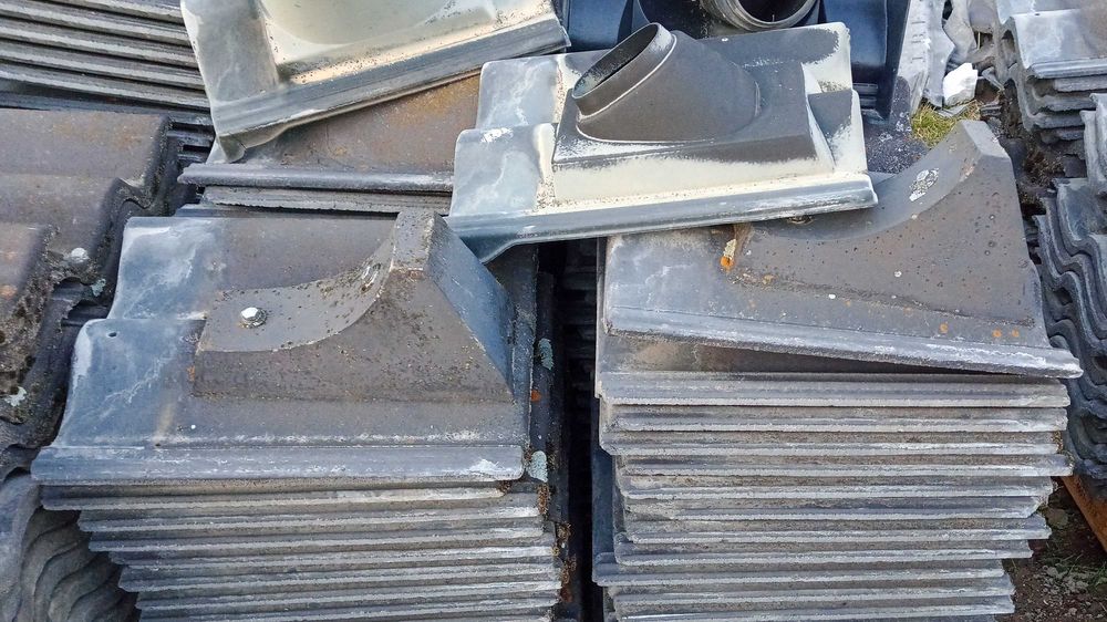 Dachówka IBF kolor Antracyt betonowa na 240-250m2 dachu plus osprzęt