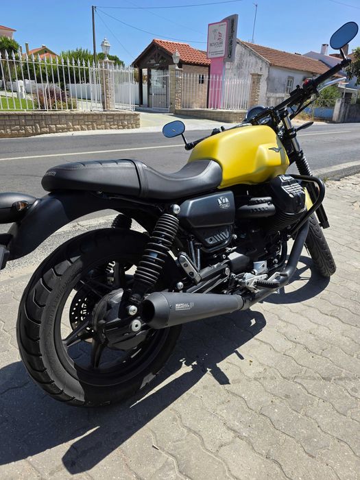 Motoguzzi v7 850 Stone