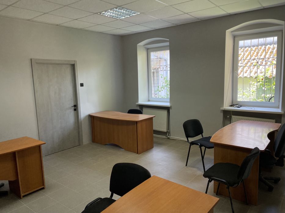 Комерція комерційне приміщення офіс