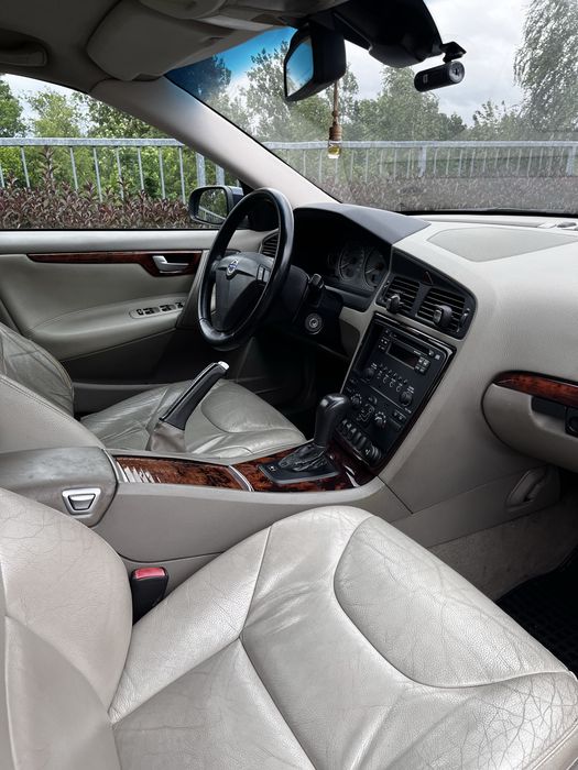 Volvo s60.