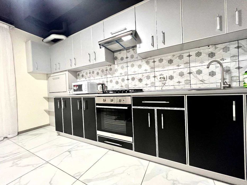 ApartPoltava ОКРЕМІ кімн. КОРПУСНИЙ сад, оренда подобово та погодинно