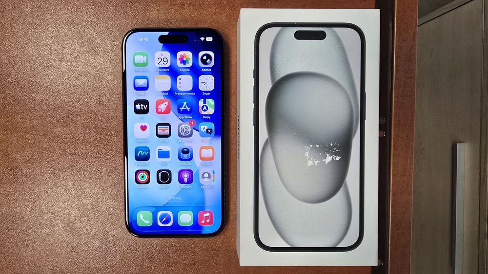 iPhone 15 128GB czarny, stan bdb