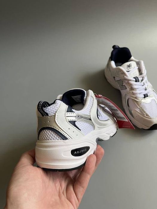 Nb 530 Silver та Pink, Ньюбеленс кроси, Жіночі кросівки