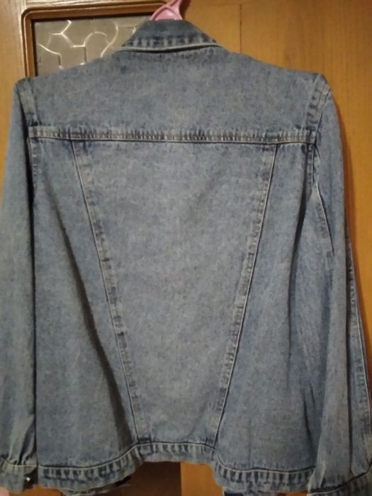 Джинсовая куртка