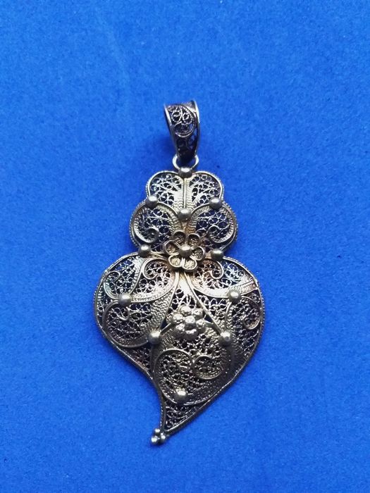 coração de viana em prata dourada